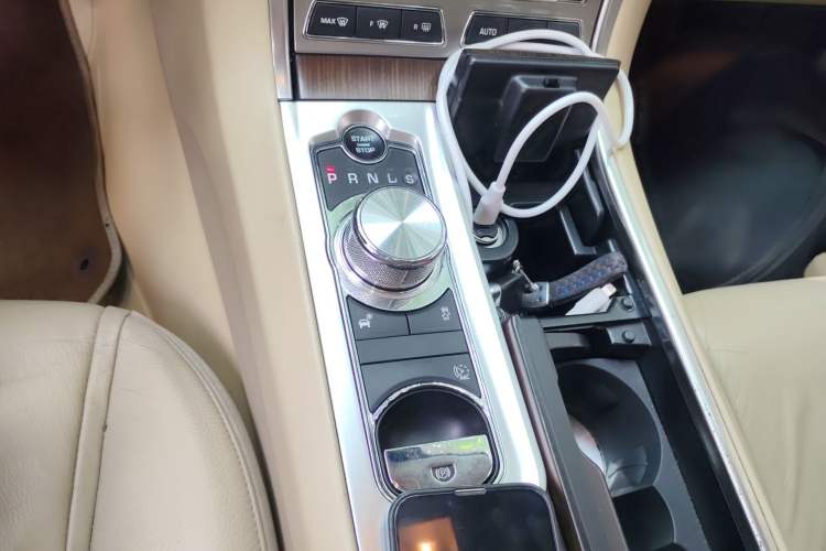 Used Jaguar XF 2015 XF 2.0T 80th Anniversary Collector's Edition
