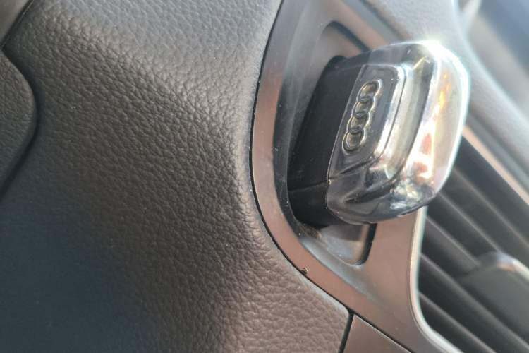 Used Audi Q5 2017 Plus 40 TFSI Ambition Model Vehicle Key