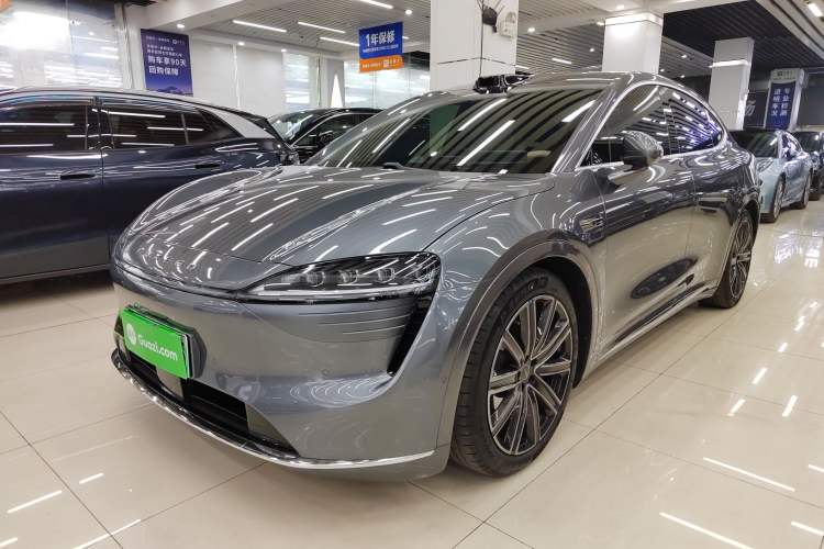 Used Hima Luxeed R7 2024 All-Electric 802 km Max