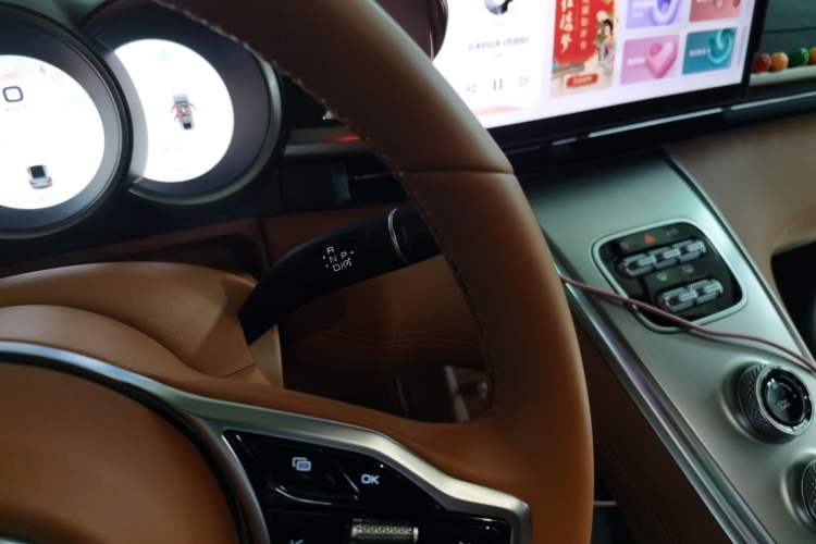 Used ORA Lightning Cat 2022 555 km Luxury Edition
