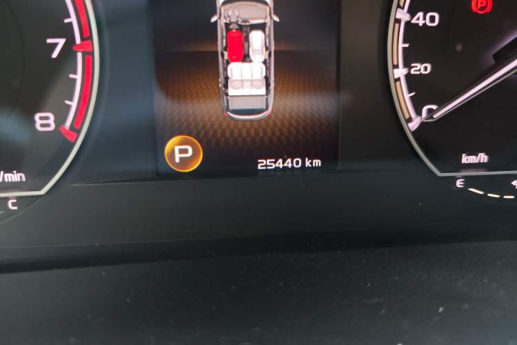 Used Geely Auto Coolray 2020 PRO 260T DCT Knight Odometer Close Up