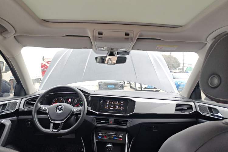 Used Volkswagen Tayron 2020 330TSI Two-Wheel Drive Luxury Smart Connectivity Version
