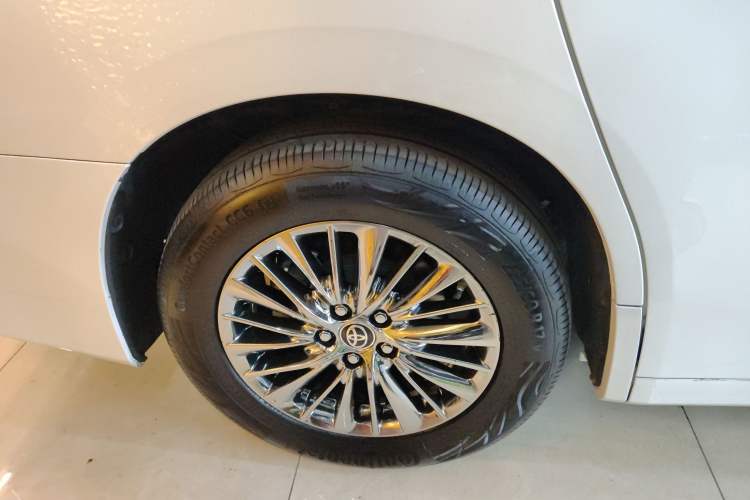 Used Toyota Alphard 2019 Dual-Engine 2.5L Luxury Edition
