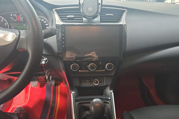 Used Nissan Sylphy 2019 Classic 1.6 XL Manual Luxury Edition Audio And AC Panel