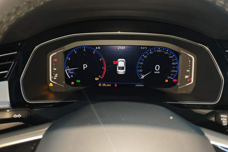 Used Volkswagen Magotan 2025 Zhongxiang Version 330TSI DSG Luxury Edition
