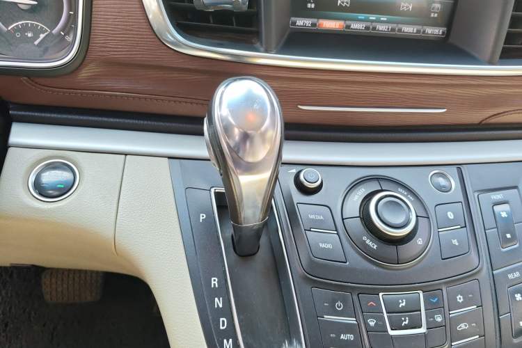 Used Buick GL8 2017 25S Luxury Version China V Standard