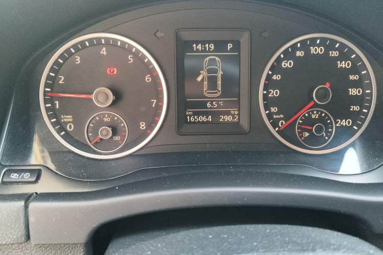 Used Volkswagen Tiguan 2013 1.8 TSI Automatic Two-Wheel Drive Comfort Edition Odometer Close Up