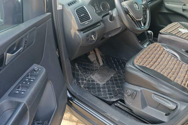 Used Volkswagen Sharan 2016 380TSI Comfort Edition 7-Seater