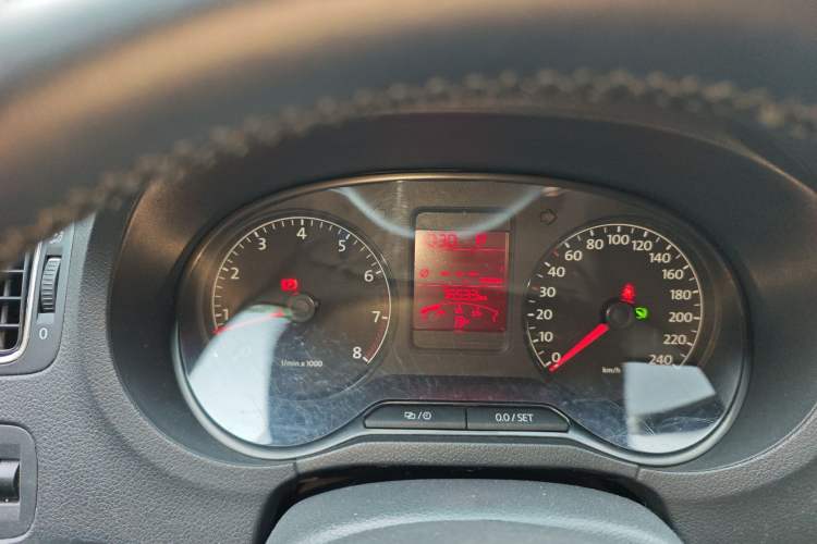 Used Volkswagen Polo 2013 1.6L Automatic Comfort Edition Instrument Cluster