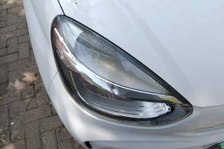 Used Roewe Clever 2021 302 km New Four-Seater Super-Efficient Version
