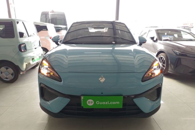 Used Baojun Yunhai 2024 140km Plug-in Hybrid Version

