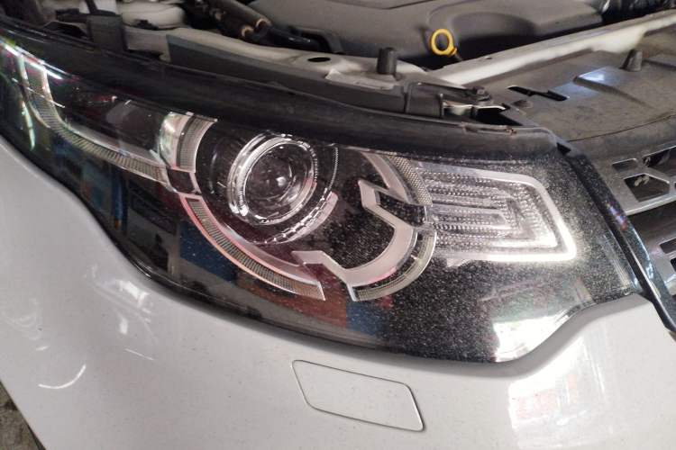 Used Land Rover Discovery Sport 2018 240 PS SE Version