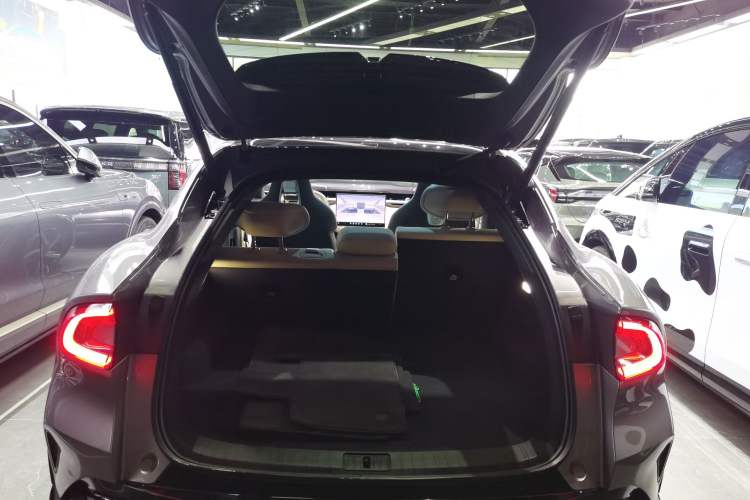 Used Xiaomi Auto YU7 2025 Ultra-Long Range High-Performance All-Wheel-Drive Max Edition