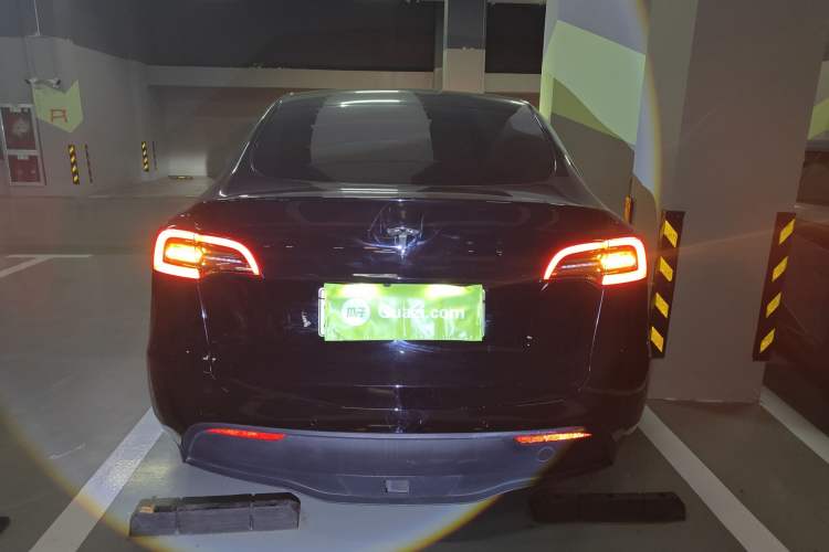 Used Tesla Model Y 2021 Standard Range Rear-Wheel Drive Version
