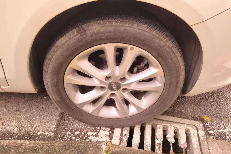 Used Chery Arrizo 7 2013 1.6L Manual ZhiShang Edition
