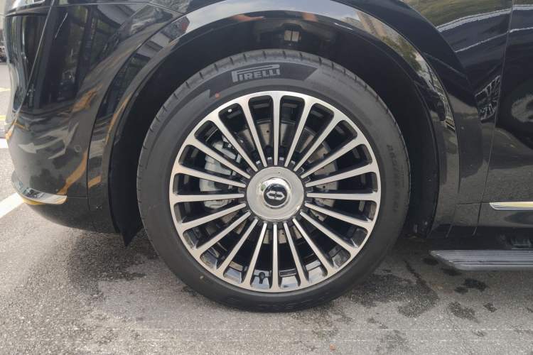 Used Hima AITO M8 2025 Extended-Range Ultra Version 53.4 kWh 6-Seater Edition Left Front Wheel Hub