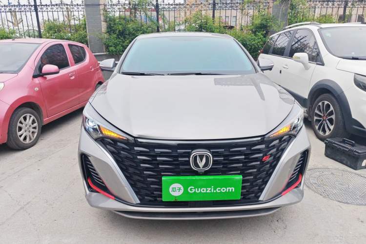 Used CHANGAN Eado 2022 PLUS Blue Whale NE 1.4T GDI DCT Prestige Edition Front