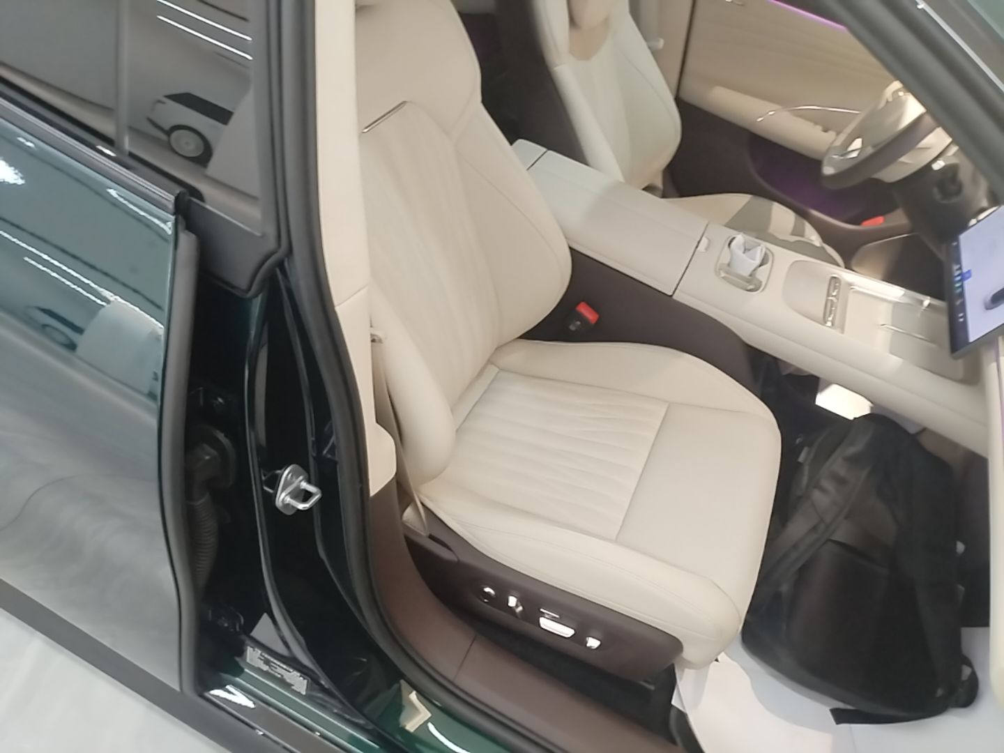 Xiaomi Auto SU7 2026 Model Max — снимка 19