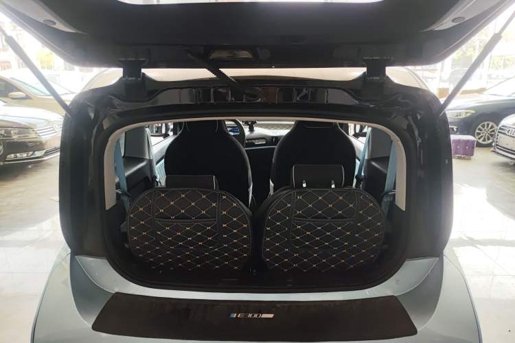 Used Baojun E300 2020 Plus Interstellar Smart Edition Trunk