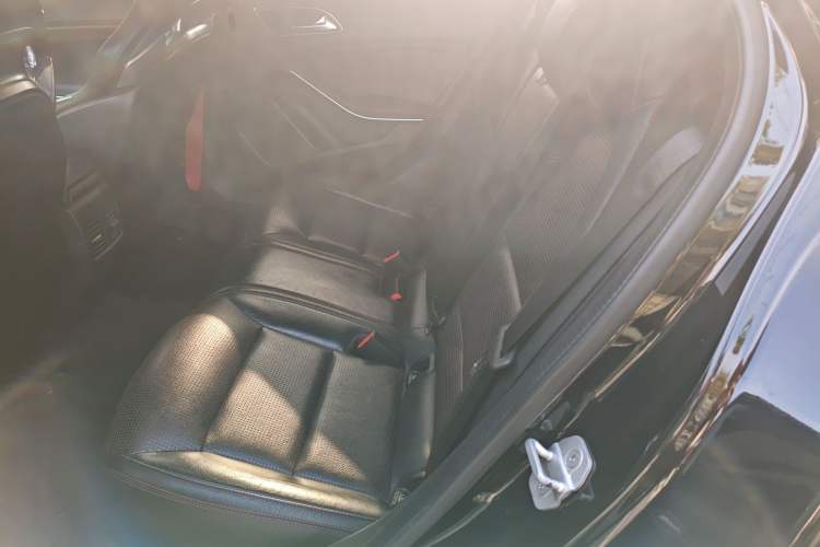 Used Mercedes-Benz GLA AMG 2017 Facelifted AMG GLA 45 4MATIC Left Rear Seat