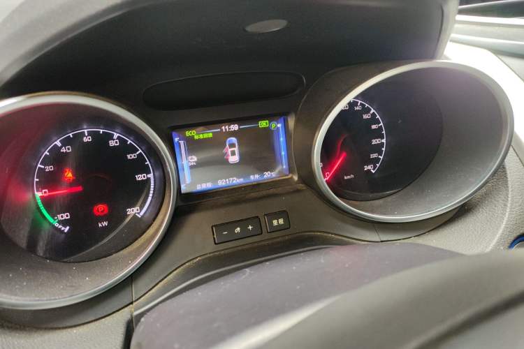 Used BYD Yuan New Energy 2018 EV360 Smart Connect Cool Edition Odometer Close Up