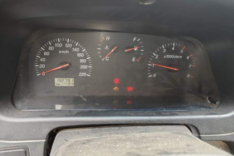 Used Jinbei Grace 2015 2.0L Classic Edition Standard Model Long Wheelbase 7/9 Seats
