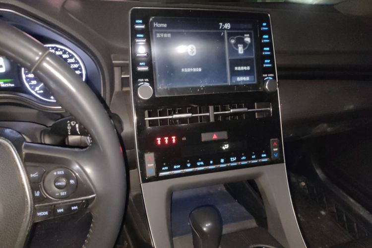 Used Toyota Avalon 2019 Dual-Engine 2.5L Luxury Edition China VI Standard