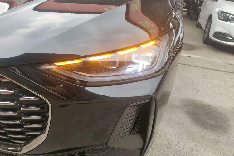 Used Fengyun A8L 2025 1.5 TGDI 145 km Comfort Version Left Front Headlight