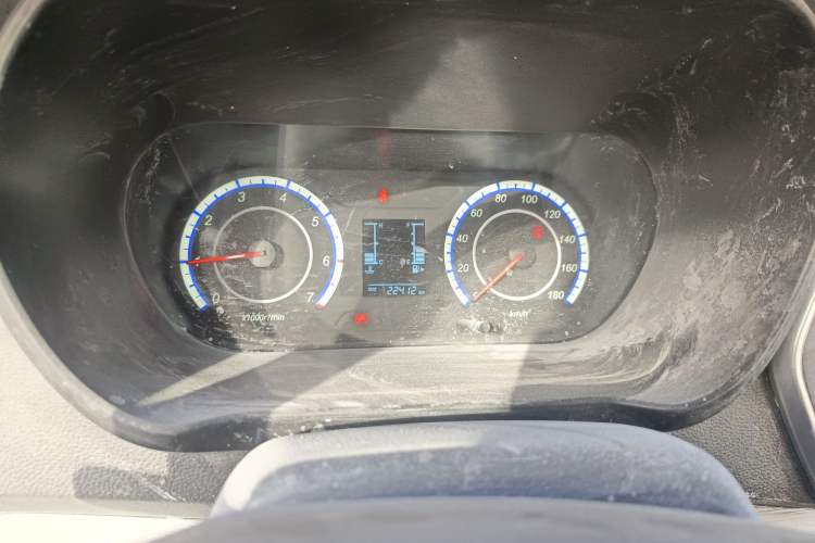 Used Chana Ruixing M60 2023 1.5L GDI Comfort-Class Passenger Vehicle 6/7 Seats