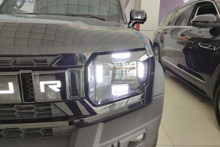 Used JETOUR Traveler 2023 2.0T All-Wheel Drive Conquer PRO