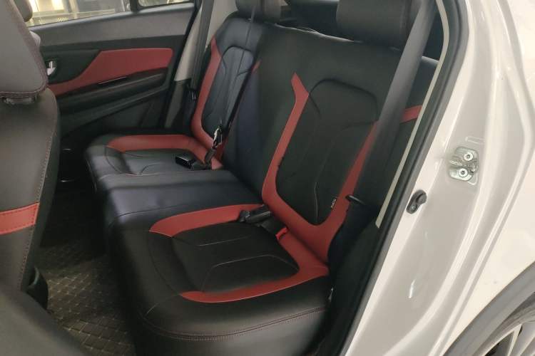 Used Haval H1 2017 Blue Label 1.5L AMT Standard Model Interior 1