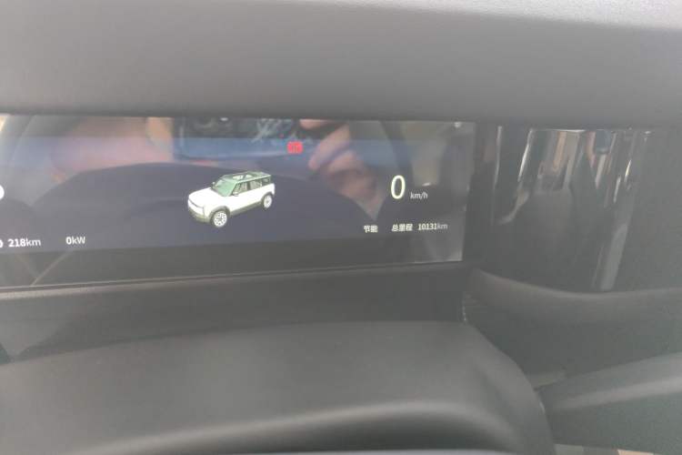 Used iCAR 03 2024 472km Four-Wheel Drive Long-Range Version Odometer Close Up