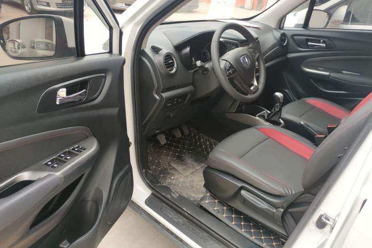 Used CHANGAN CS15 2017 1.5L Manual Luxury Sunroof Edition
