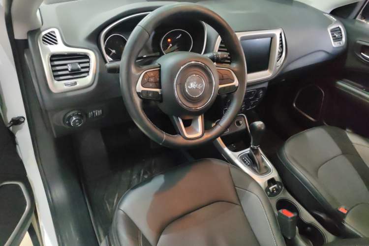 Used Jeep Compass 2017 200T Automatic Family Edition