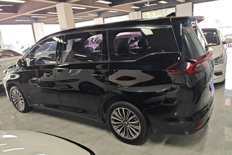 Used GAC Trumpchi M6 2021 270T DCT Luxury Edition (7-seater)