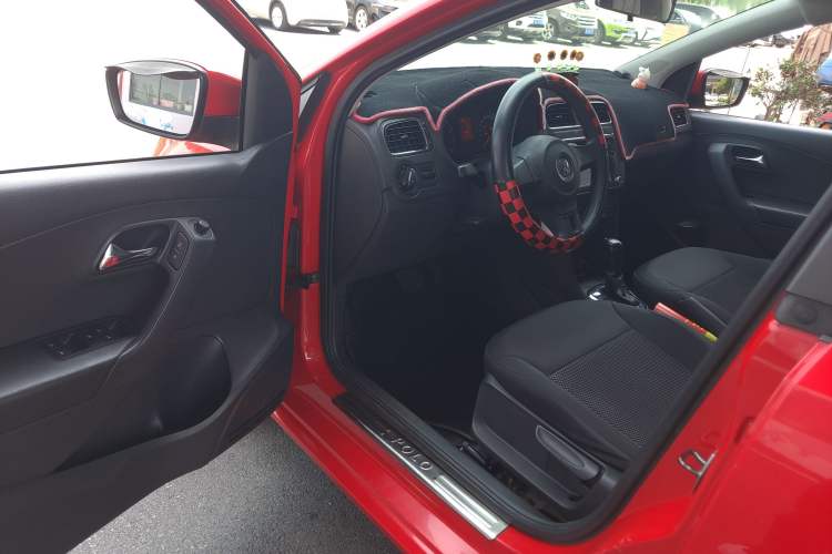 Used Volkswagen Polo 2013 1.4L Automatic Comfort Edition