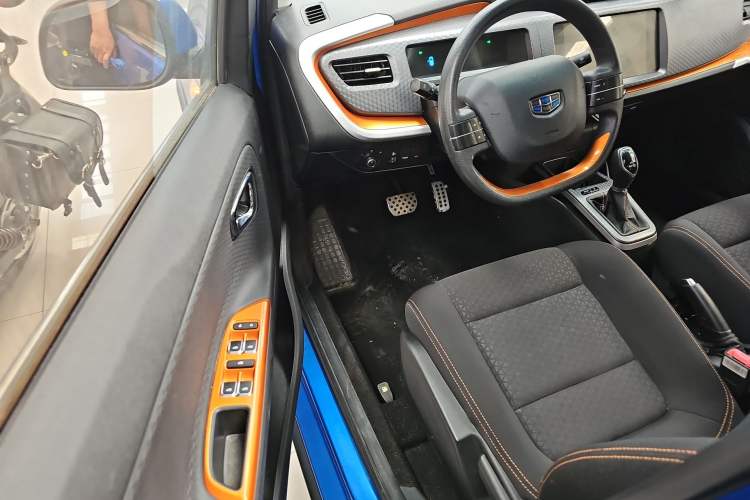 Used Geely Auto Vision X1 2017 1.3L Automatic Fun Edition