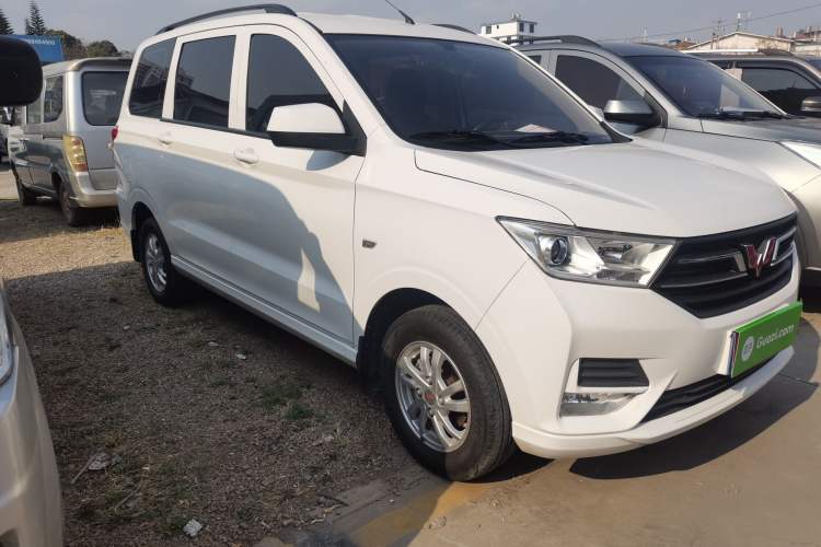 Used Wuling Hongguang 2019 1.5L S Standard Version China VI LAR