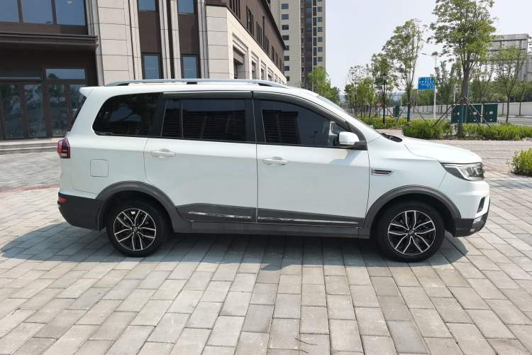 Used SWM X3 2018 1.5L Manual Value Edition
