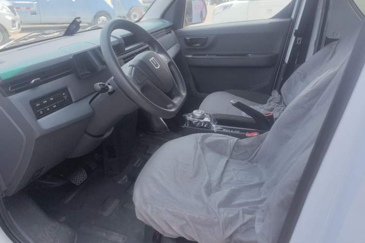 Used Farizon Xingxiang V 2023 V6E PLUS Guoxuan High-Tech 41.93 kWh Value Edition