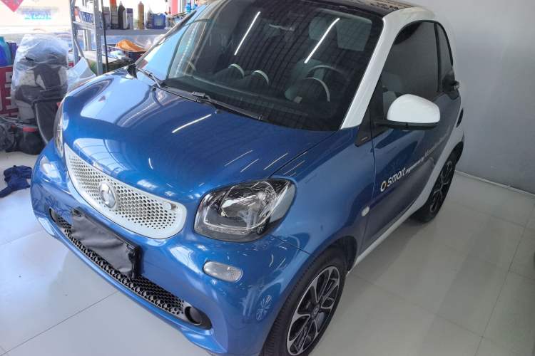 Used smart fortwo 2015 1.0L 52 kW Hardtop Passion Edition