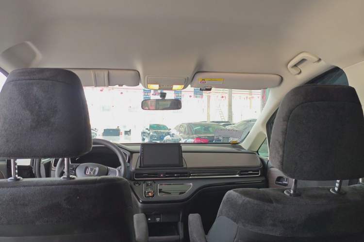 Used Honda Odyssey 2024 2.0L eHEV Sharp & Enjoy Edition