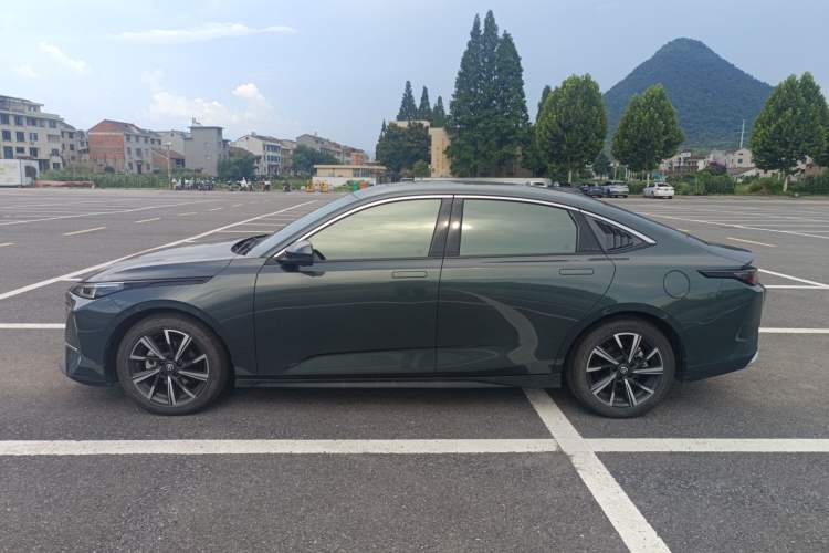 Used Changan Eado DD 2023 Blue Whale NE 1.5T GDI DCT Navigation Model
