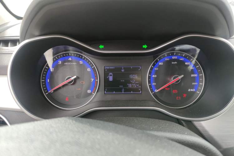 Used Geely Auto Vision 2019 Upgraded Model 1.5L Manual Luxury Version China VI Standard