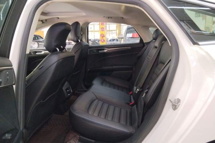 Used Ford Mondeo 2018 EcoBoost 200 Smart Control Luxury Model China VI Standard