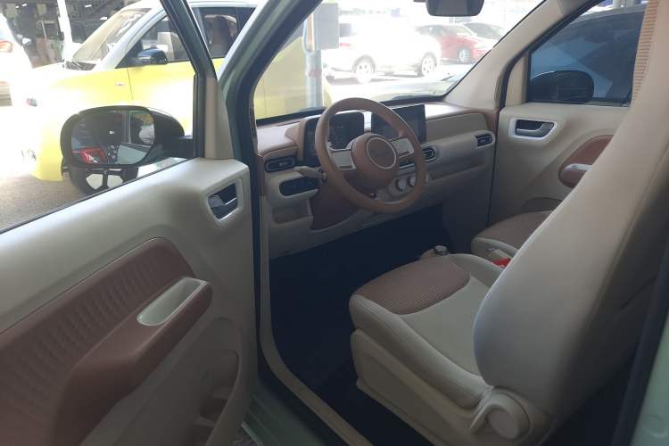 Used Wuling Hongguang MINIEV 2024 3rd Generation 215km Advanced Version