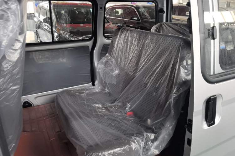 Used Wuling Zhiguang 2023 1.5L Practical Version 5/7 Seats