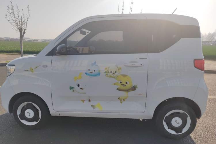 Used Wuling Hongguang MINIEV 2022 Macaron Premium Model – Lithium Ternary Battery