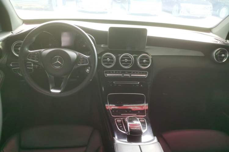 Used Mercedes-Benz GLC 2016 GLC 200 4MATIC
