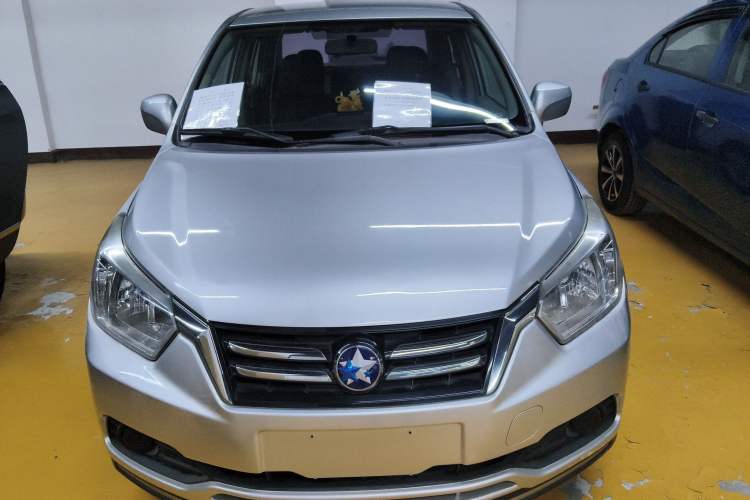 Used Venucia D50 2015 1.6L Automatic Fashion Edition
